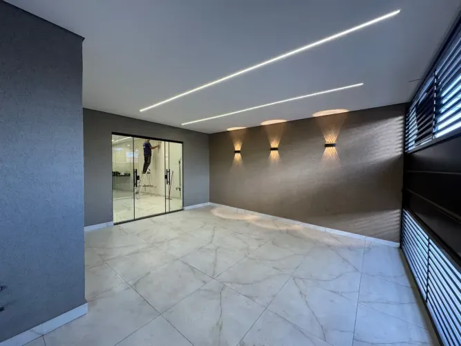 Vendo casa recem construída na QNP 15, P NORTE, CEILÂNDIA-DF, aceita financiamento.