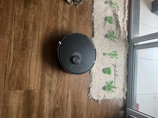 Aspirador Inteligente Xiaomi Robot Vacuum S20+ Plus Black, C Preto