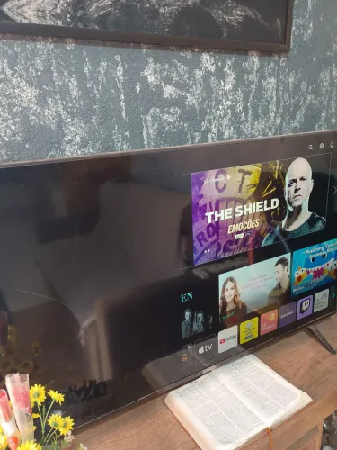 Tv 50 polegadas, meia led queimada, restantes funcionando.