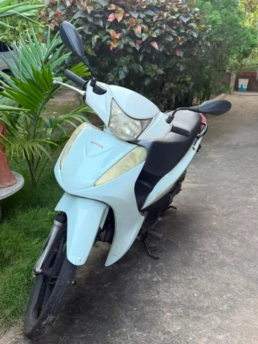 Biz 125 EX 2015