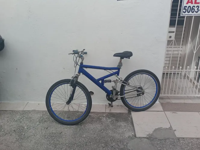 Bike aro 26 só pegar e pedala, negócio ou faço rolo