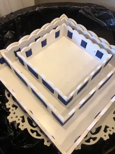 Kit bandeja mdf usada em bom estado de conservação 