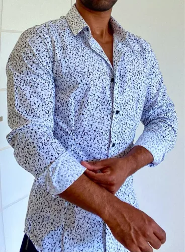 Camisa Social estampada, tamanho M/3, marca Riachuelo