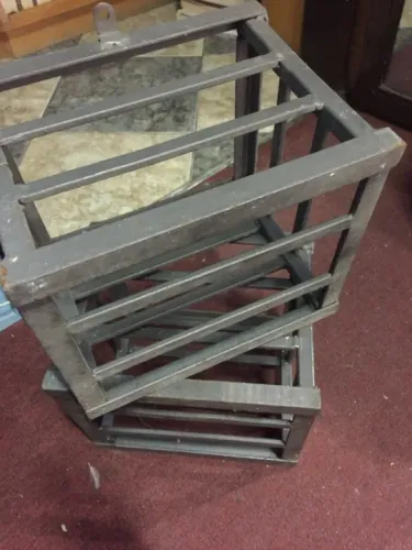 Grade anti vandalismo de metal resistente para câmeras de segurança