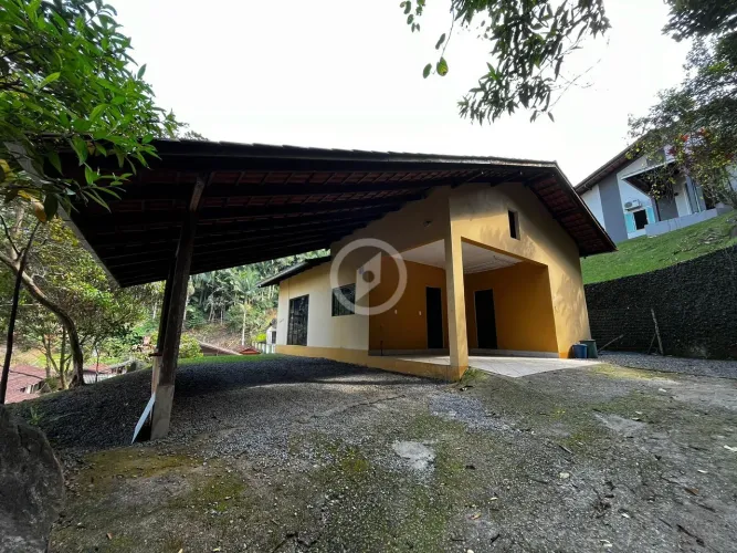 Casa à venda no bairro Centro - Guaramirim/SC