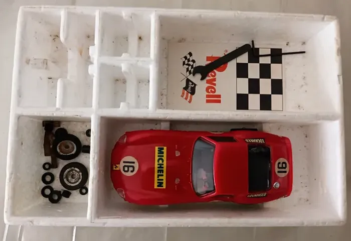 Carro de autorama Ferrari 250 gto. revell monogram antigo 1/32 otimo estado 