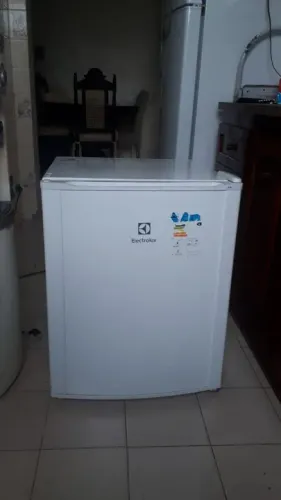 Frigo bar Eletrolux no estado - LEIA DESCRIÇÃO 