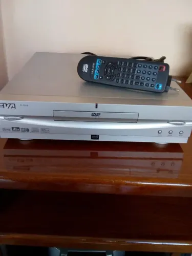 DVD marca SVA