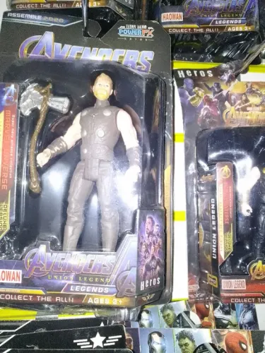 Boneco Thor Avengers Union Legends - Titan Hero Power FX