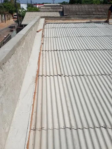Manutenção em telhado