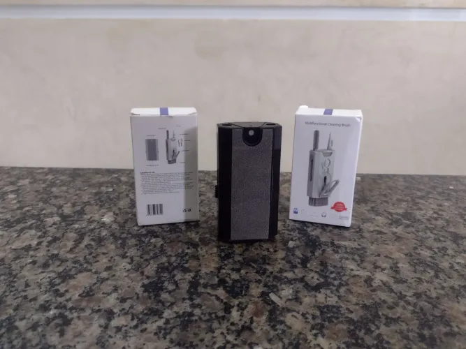 Kit Limpeza 8 em 1 - Celular, Fones e Teclado