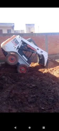 Mini pá carregadeira s100 Bob cat!