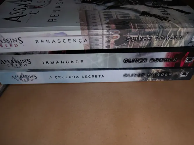 Assassin's Creed três livros