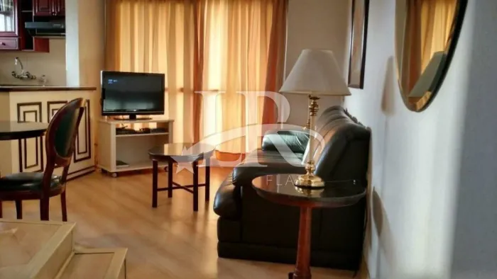 LR Flats apartamentos e studios - Flat 1 quarto, 50m² com lavanderia para venda na Bela Vi