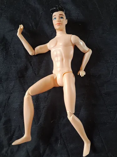 Boneco Ken Genérico Articulado