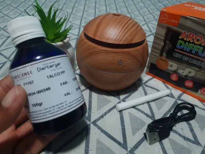 umidificador + essenfia de talco, difusor de aromas