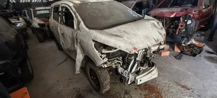 Sucata Spin 1.8 8v 6 marchas