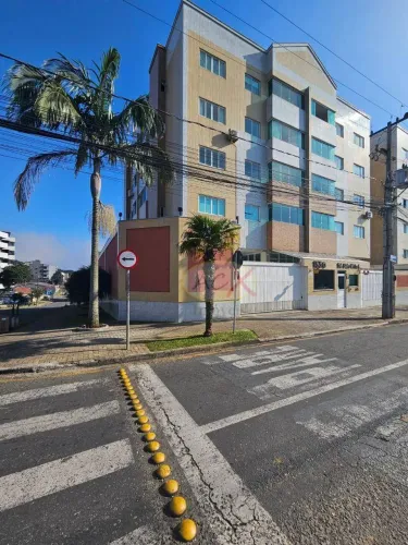Apartamento com 3 dormitórios à venda, 106 m² por R$ 900.000 - Centro - São José dos Pinha