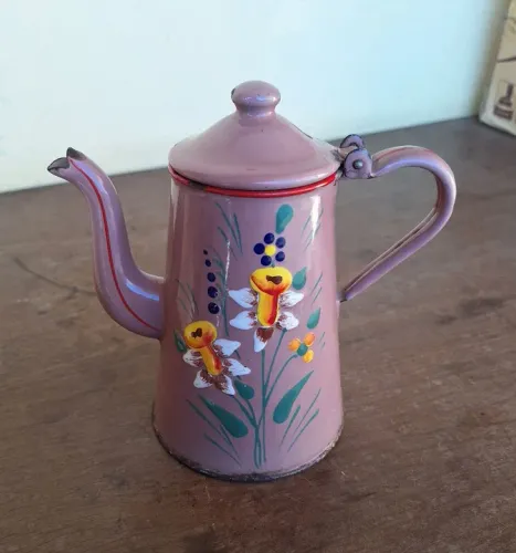 LINDO BULE COLECIONÁVEL EM ÁGATA/ESMALTADO NA COR ROSA, ANTIGUIDADE, RELÍQUIA.