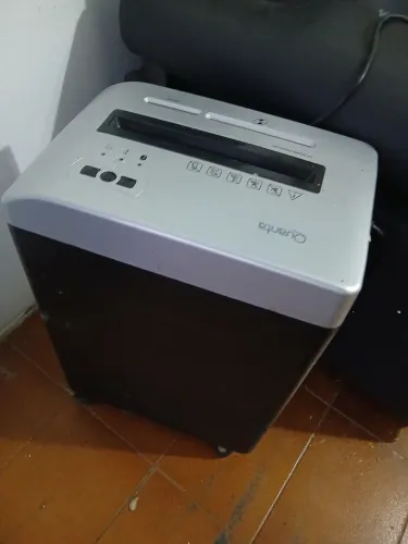 Fragmentadora com cesto em gaveta
