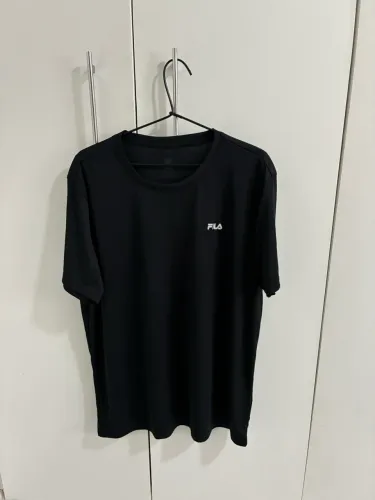 Camiseta Fila - Tamanho G