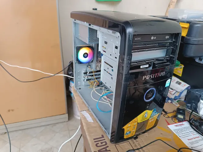 Computador Positivo i3  3.30Ghz 8GB Ram pronto pra uso.