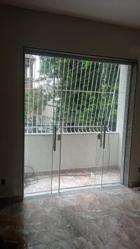 Porta de vidro temperado sob medida valor do m²