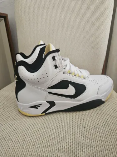 Nike Air Flight lite