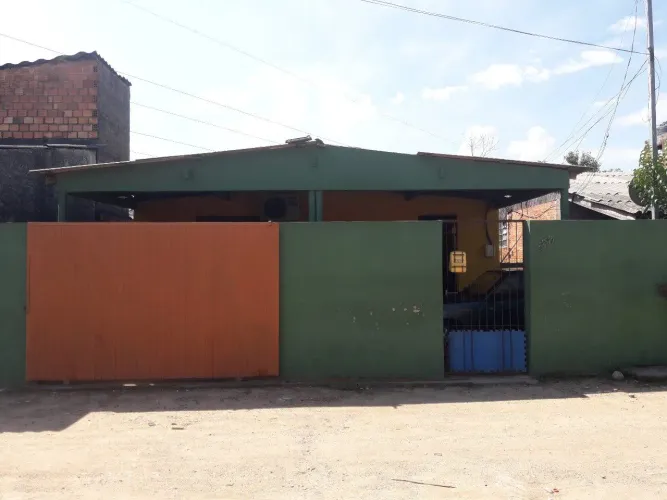 Barbada, 2 Casas a venda, mesmo terreno zona norte Porto alegre