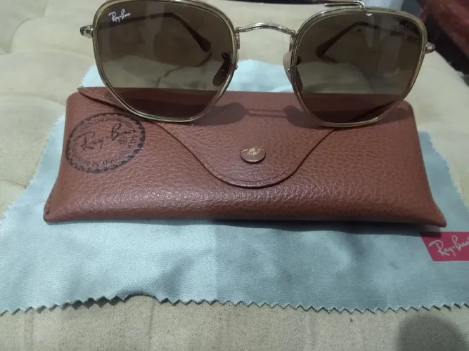 Óculos de Sol Ray-Ban Aviador Dourado