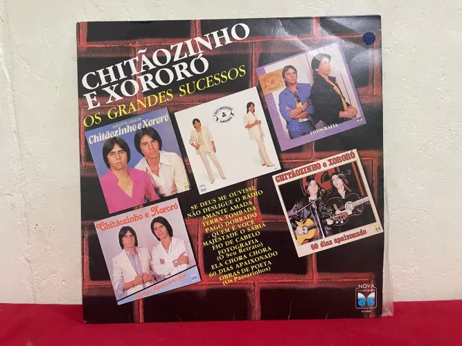Disco de Vinil Chitãozinho e Xororó Os Grandes Sucessos