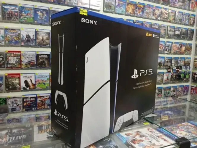 PlayStation 5 Slim Edição 2025, Digital, com 825Gb armazenamento. Produto novo, lacrado, 