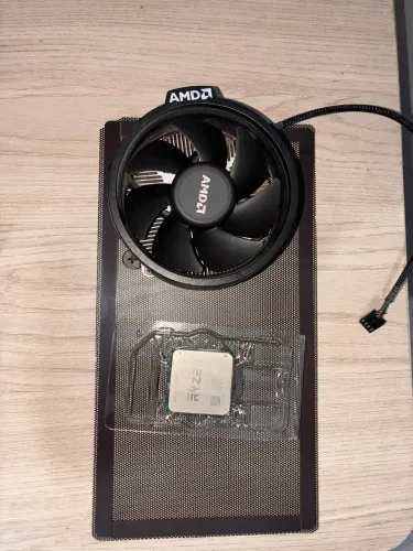 Processador Ryzen 5 2400g vídeo integrado 