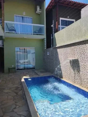 Casa de Praia | 460 m² | 4 Quartos (2 Suítes) | Piscina | Churrasqueira | 5 Vagas | Maria 