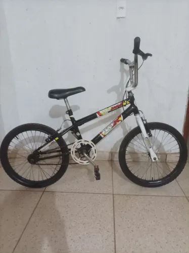 BICICLETA BMX ARO 20