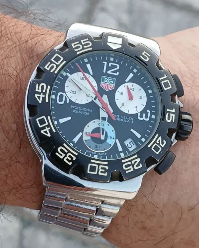 Relógio antigo suíço original TAG HEUER FORMULA 1 PROFESSIONAL 200M SWISS MADE CRONOGRAPH 