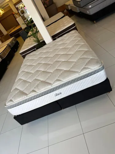 Cama de Casal Queen Size TOLEDO Seminova - ENTREGAMOS