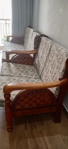 Sofá de madeira maciça 3 lugares e 2 lugares
