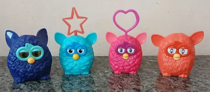 4 Furby's - Brinquedos Colecionáveis hasbro mcdonald's