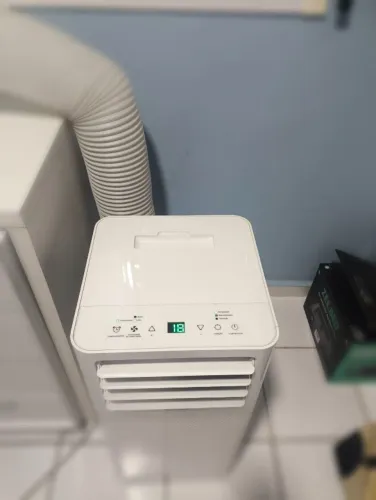Ar-Condicionado Portátil Elgin 9.000 BTUs (127V) - Completo e Impecável!