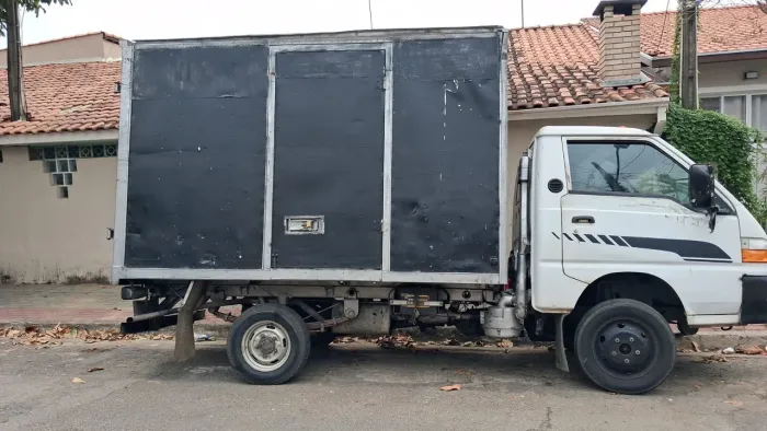 caminhao poter hyundai 10 mil