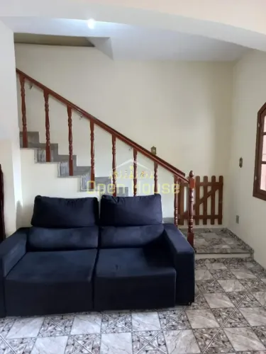 Casa Ampla à Venda no Cajueiro - Barra Mansa/RJ | 2 Quartos, Garagem para 5 Carros e Quint