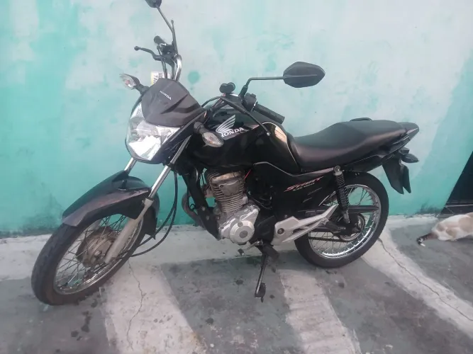 Moto pronta pra rodar 