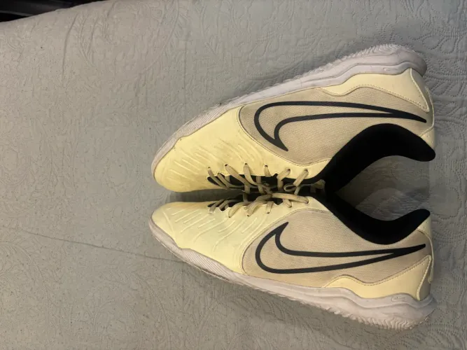 CHUTEIRA NIKE TIEMPO TAMANHO 44