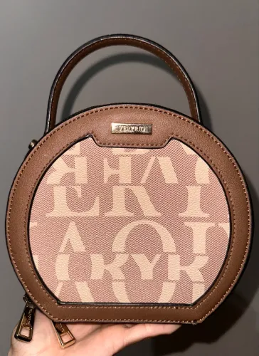 Bolsa veryrio (possui alça longa adicional)