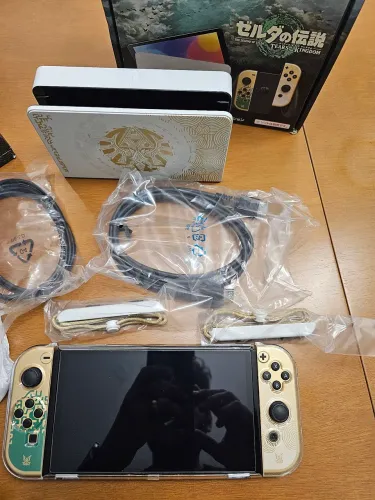 Nintendo Switch OLED Zelda 