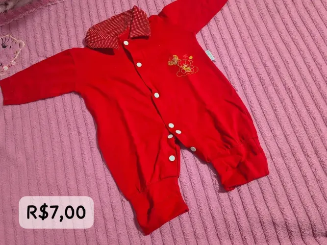 Roupinhas de bebê menina