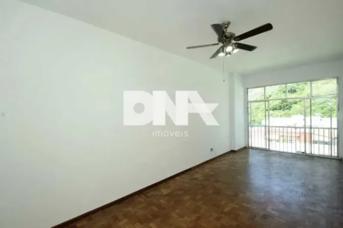 Apartamento : / Residencial / Botafogo