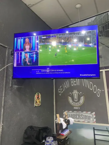 vendo Smartv tv Philips 50 polegadas 4k top de linha em estado de nova conforme fotos