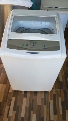 MÁQUINA DE LAVAR 8 KG 